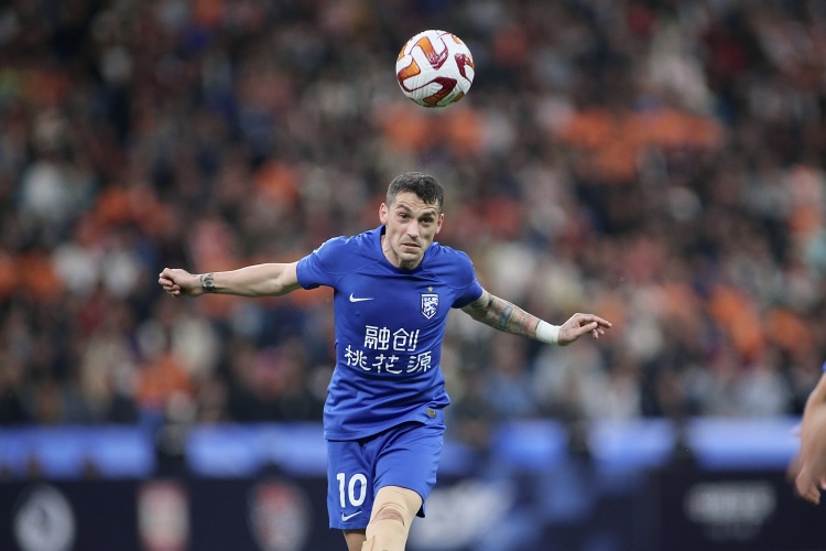 斯基拉：中超舊將斯坦丘接近免簽加盟熱那亞，合同期限到2027年