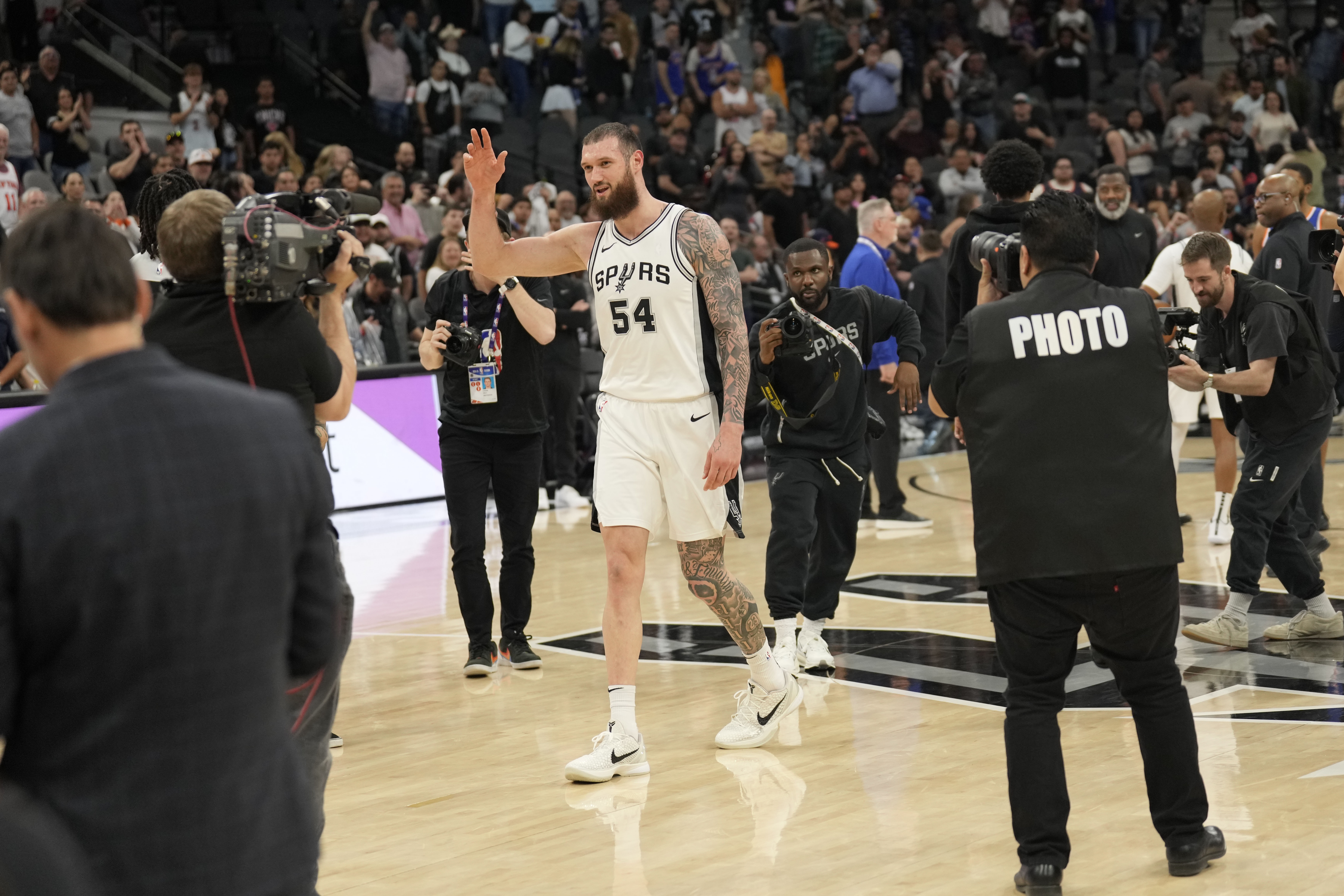 馬穆談被球迷喊MVP：有片刻我靈魂出竅 這真的發(fā)生了嗎？